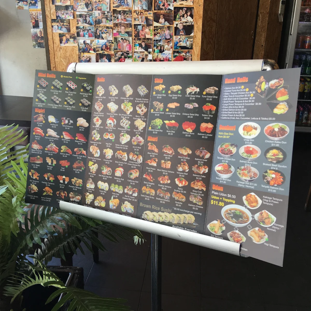 Menu, Sushi Dragon