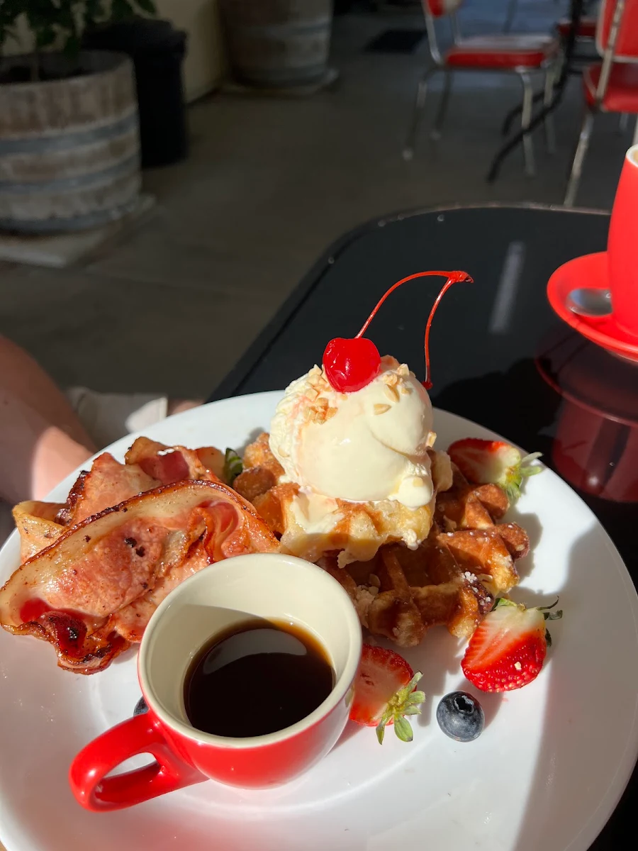 Food & drink photo 4