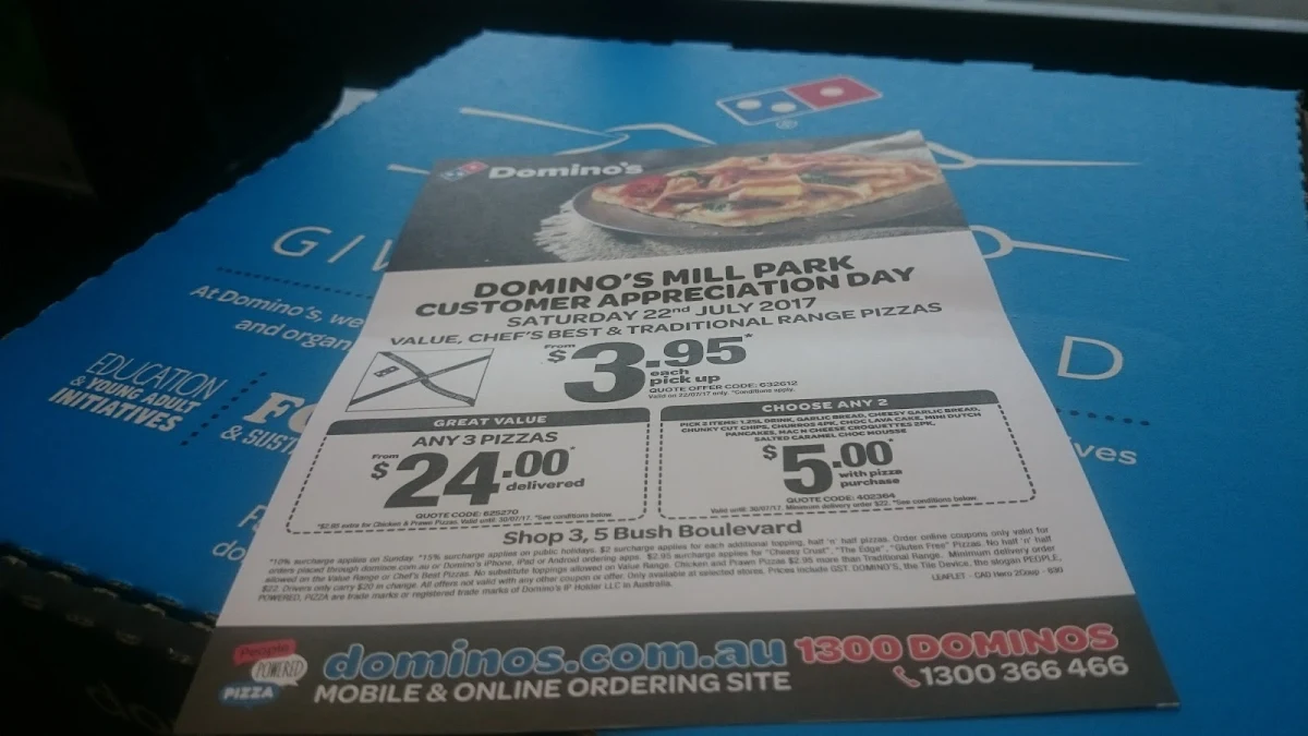 Menu, Domino's Pizza Mill Park
