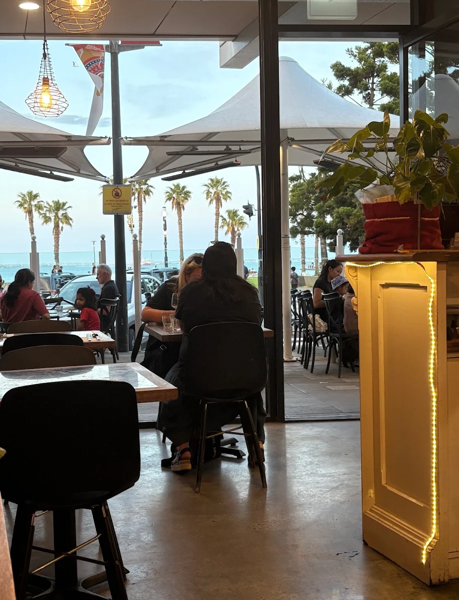 Vibe, Bo Thai Geelong Waterfront