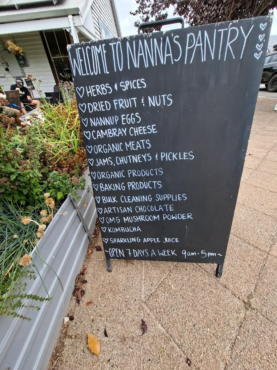 Menu, Nanna's Pantry
