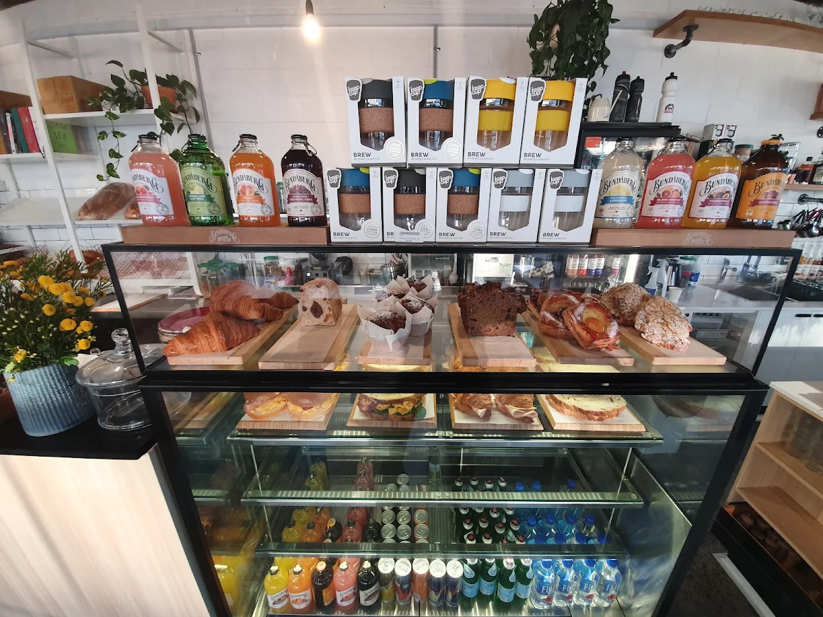 Vibe, Tailored Cafe
