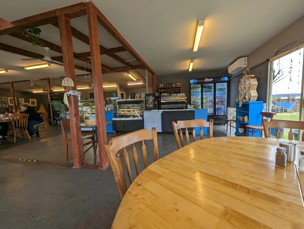 Vibe, The Big Apple Cafe