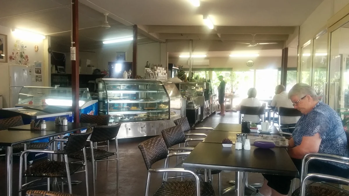 Vibe, The Big Apple Cafe
