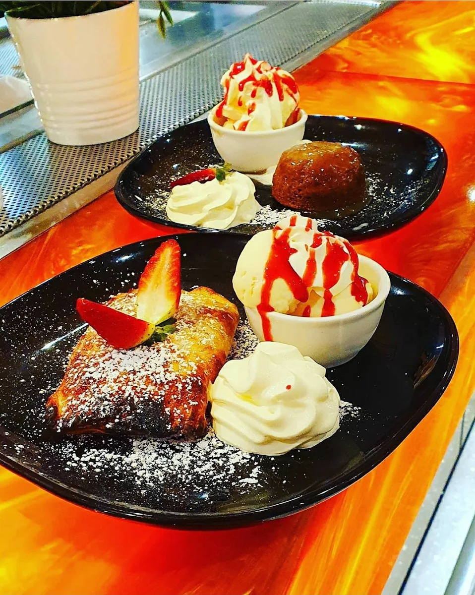 Food & drink, Indooroopilly Hotel