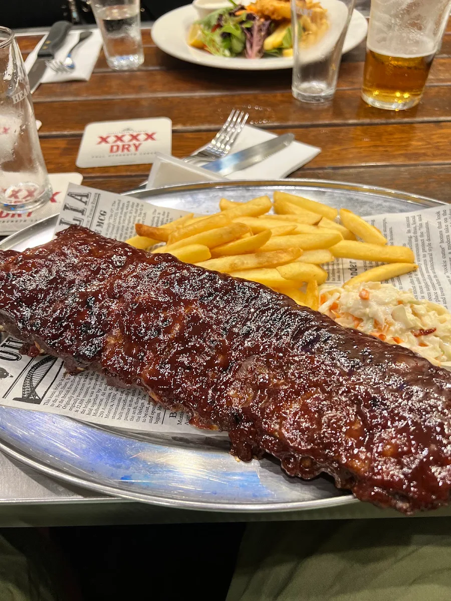 Food & drink, Indooroopilly Hotel