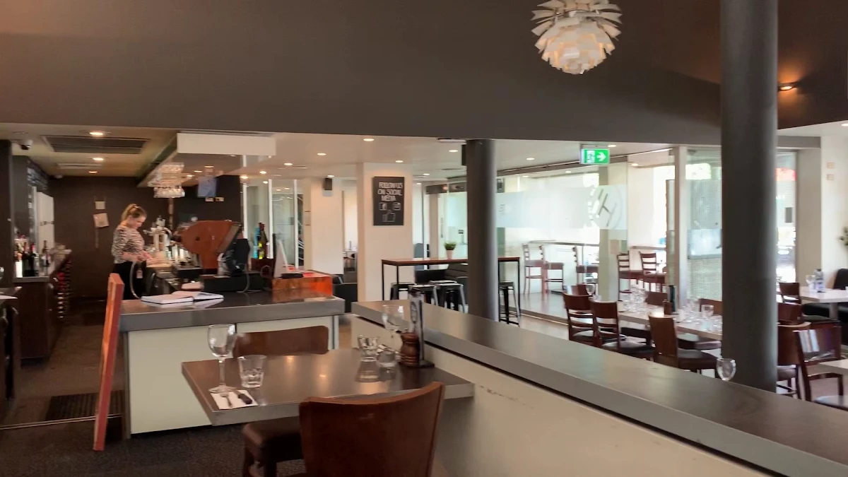 Vibe, Indooroopilly Hotel