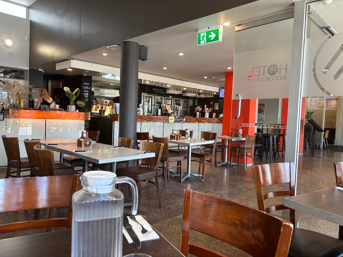 Vibe, Indooroopilly Hotel