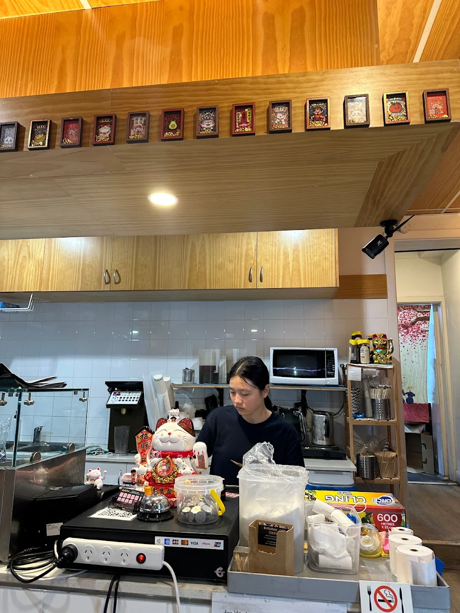Vibe, Blossomy Cafe