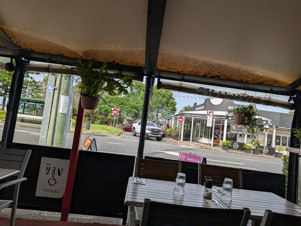 Vibe, Tutto Caffe Espresso Bar