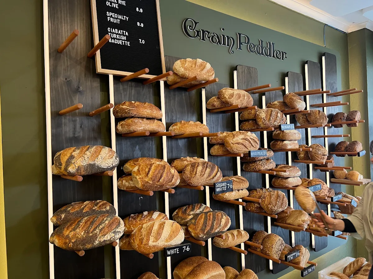 Menu, Grain Peddler