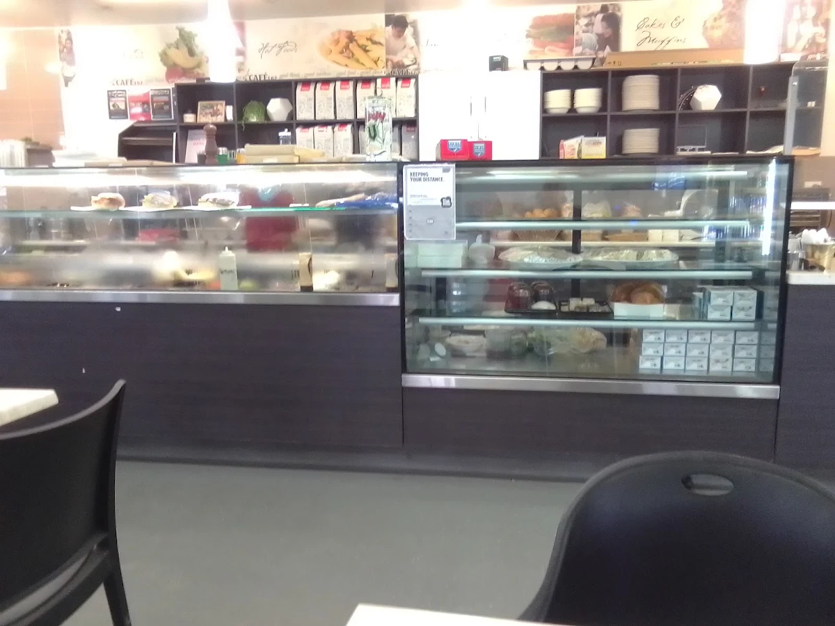 Vibe, Cafe 162