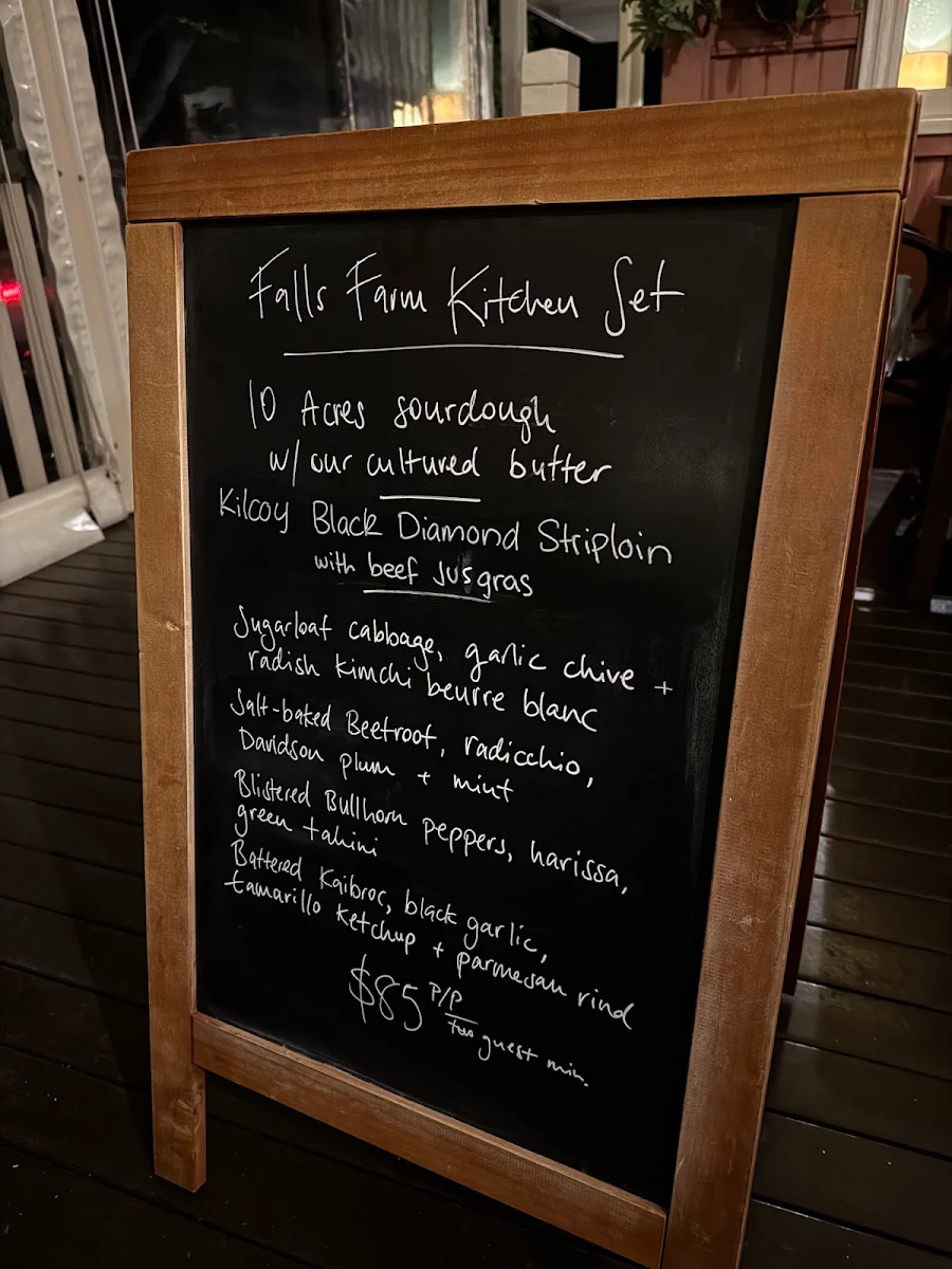 Menu, Mapleton Public House