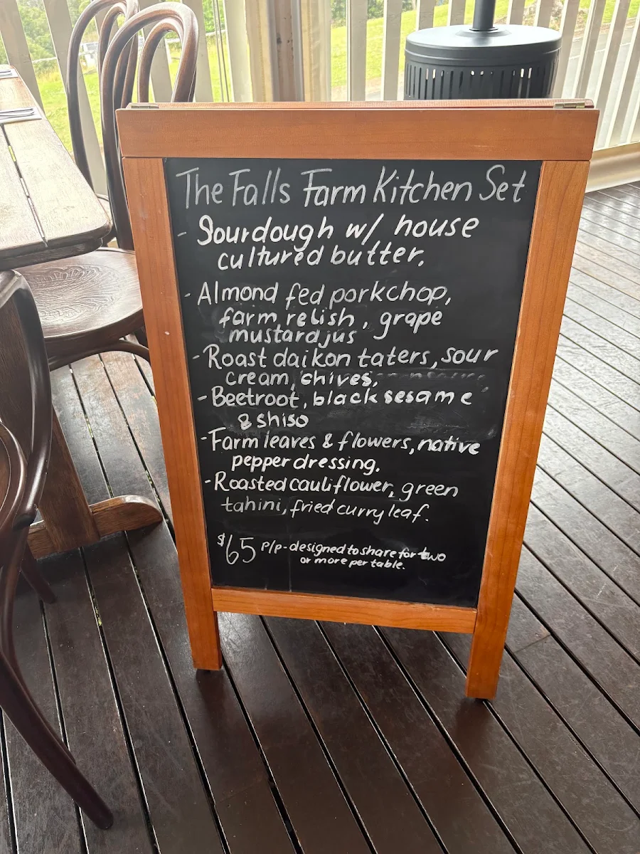 Menu, Mapleton Public House