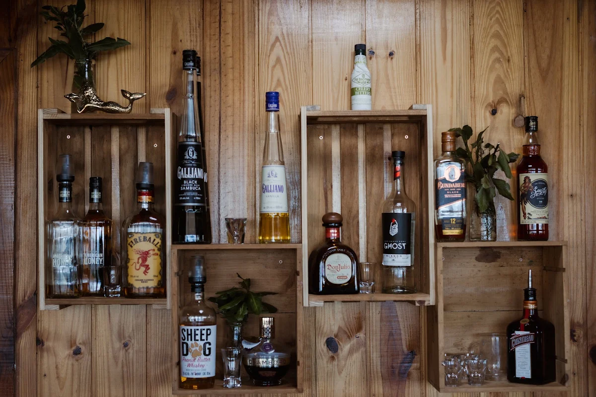 Vibe, Mapleton Public House