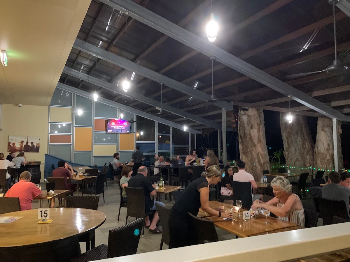 Vibe, Surf Club Palm Cove