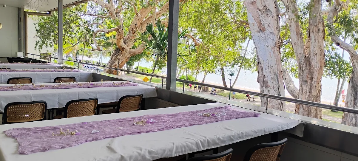 Vibe, Surf Club Palm Cove