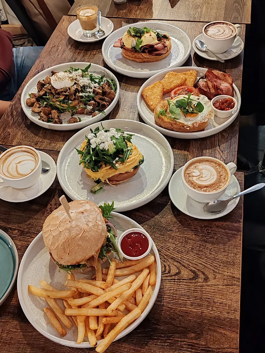 Food & drink, Cafe Lugano
