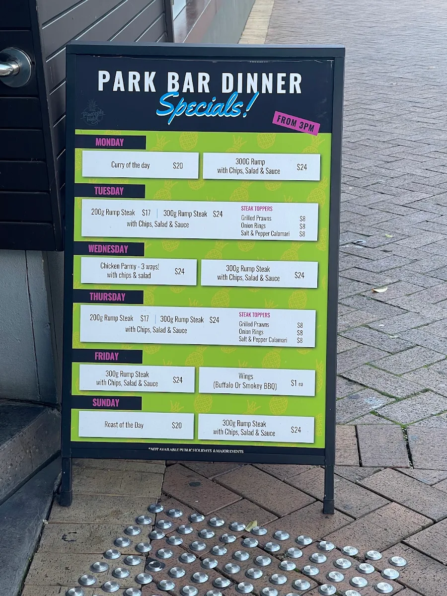 Menu, Pineapple Hotel