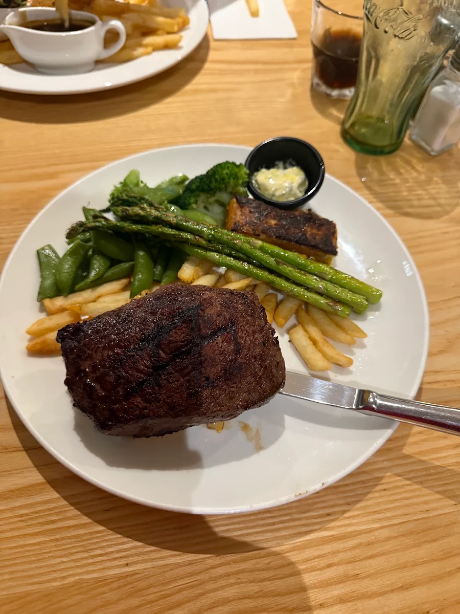 Food & drink, Olinda Creek Hotel