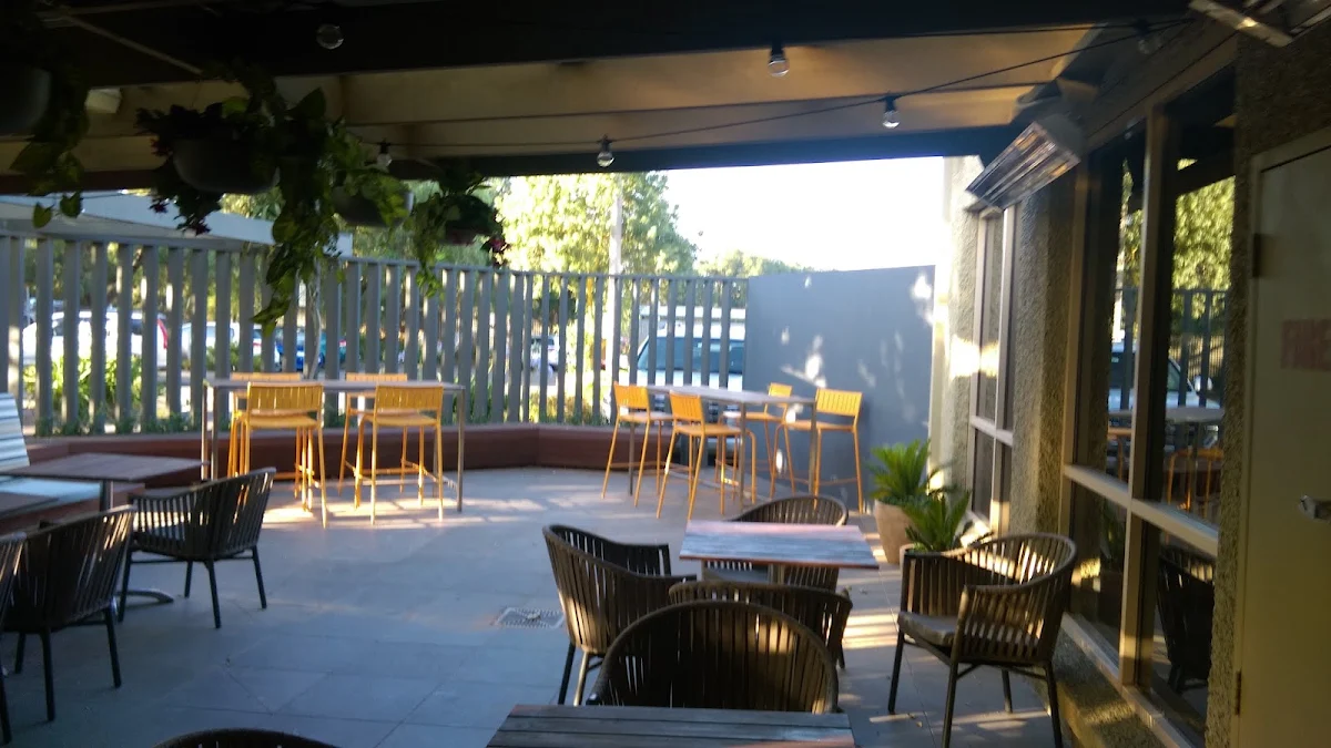 Vibe, Olinda Creek Hotel