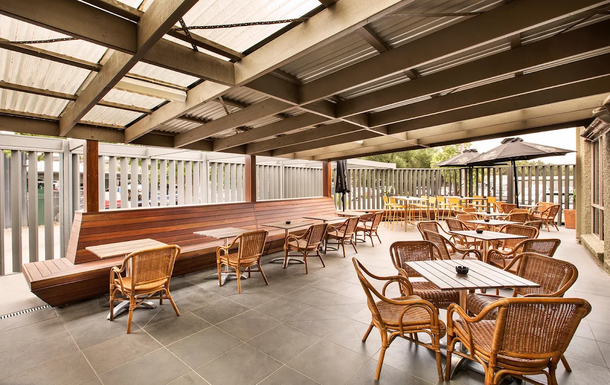 Vibe, Olinda Creek Hotel