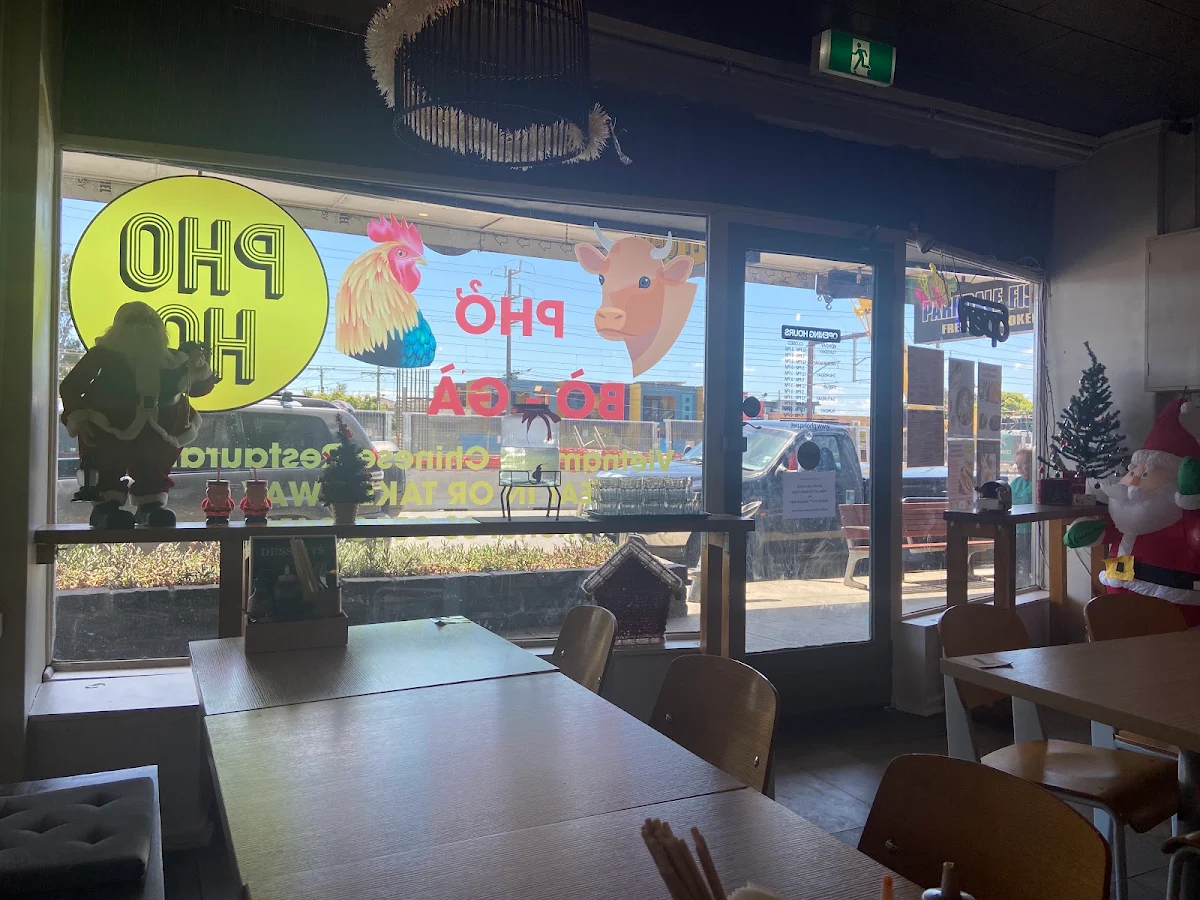 Vibe, Pho HQ
