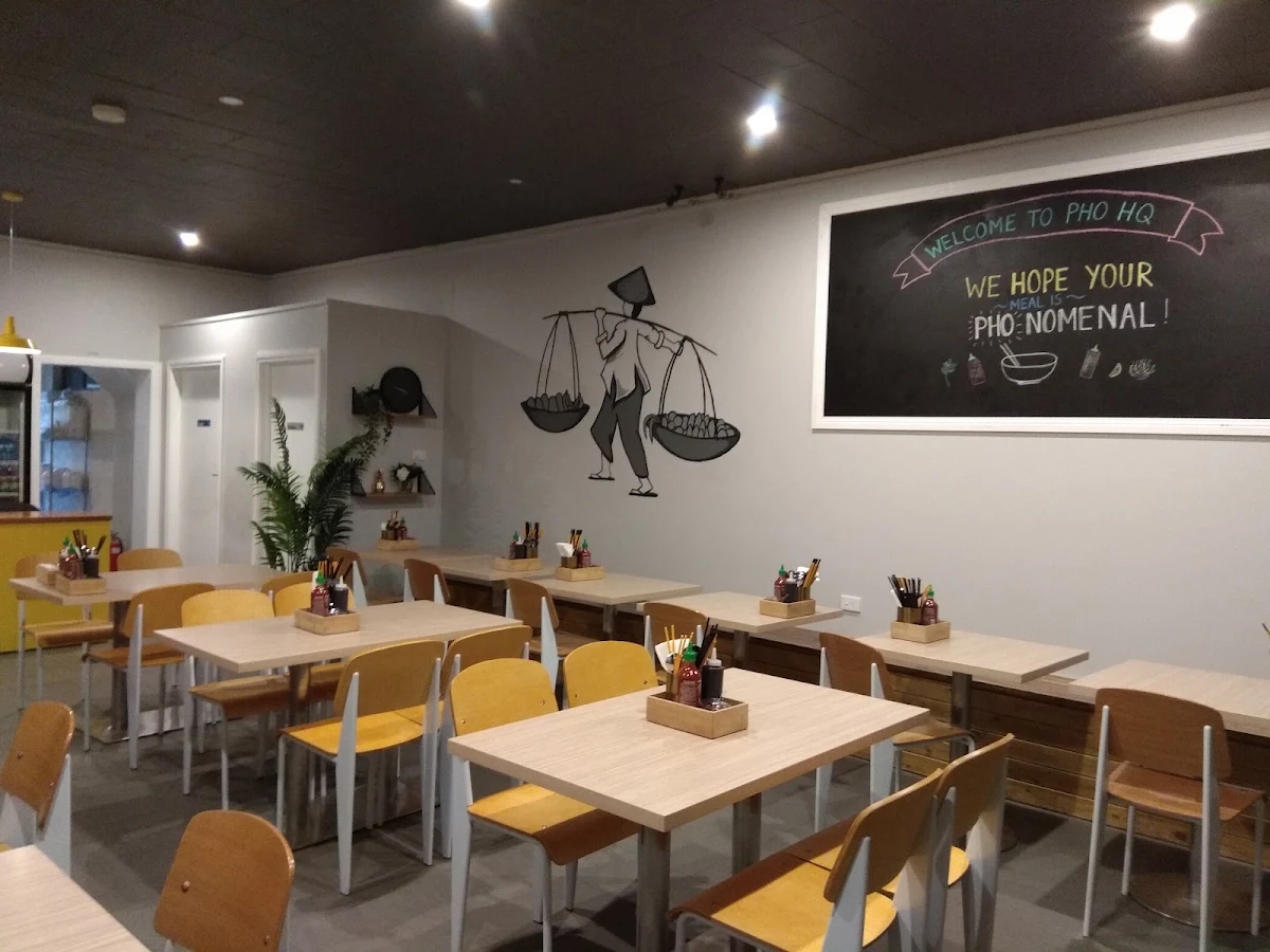 Vibe, Pho HQ