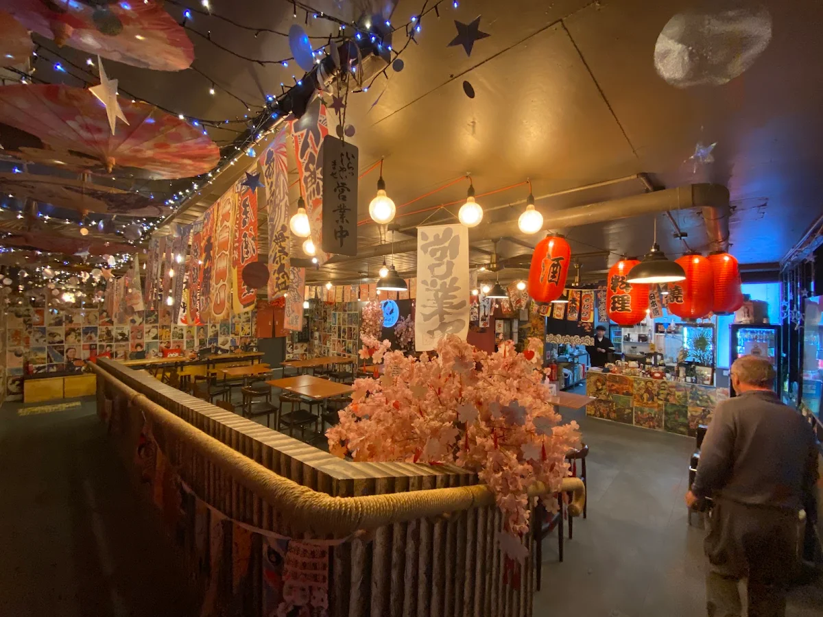 Vibe, Tokyo 7 Japanese Restaurant