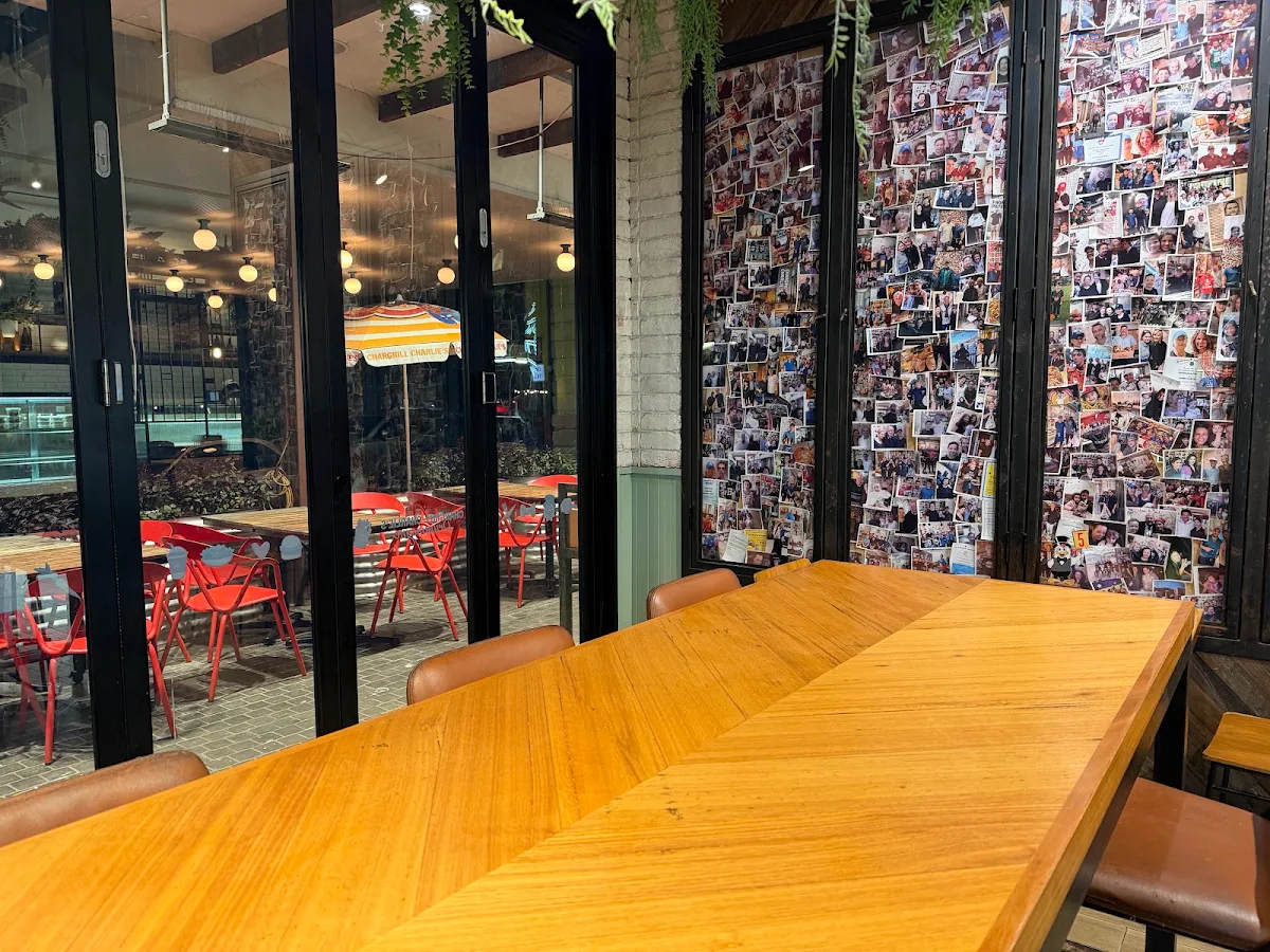 Vibe, Chargrill Charlie's Drummoyne