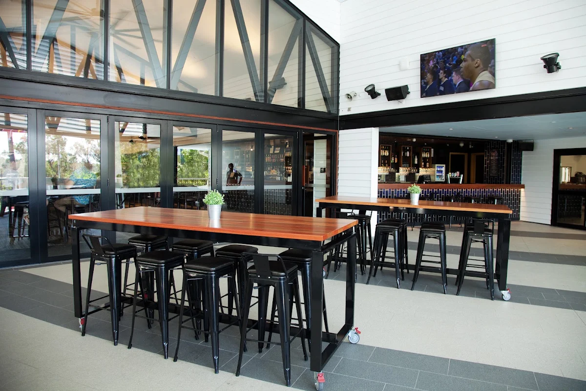 Vibe, Uni Bar Gold Coast