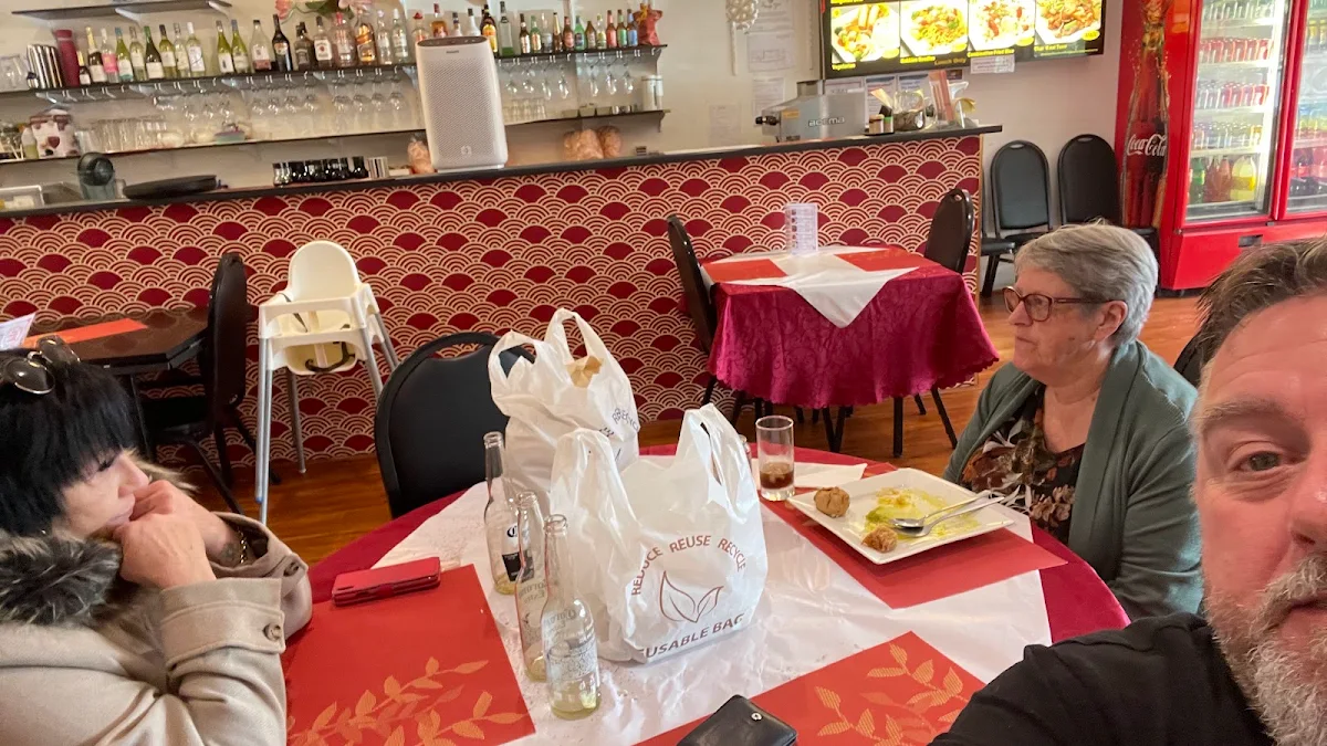 Vibe, Kang's Woks Asian Restaurant