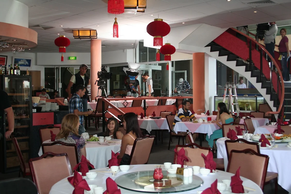 Vibe, Golden Boat Chinese Restaurant