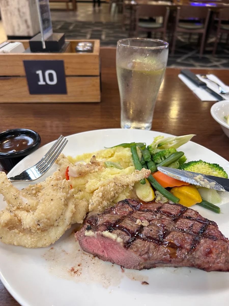 Food & drink, Caringbah Hotel