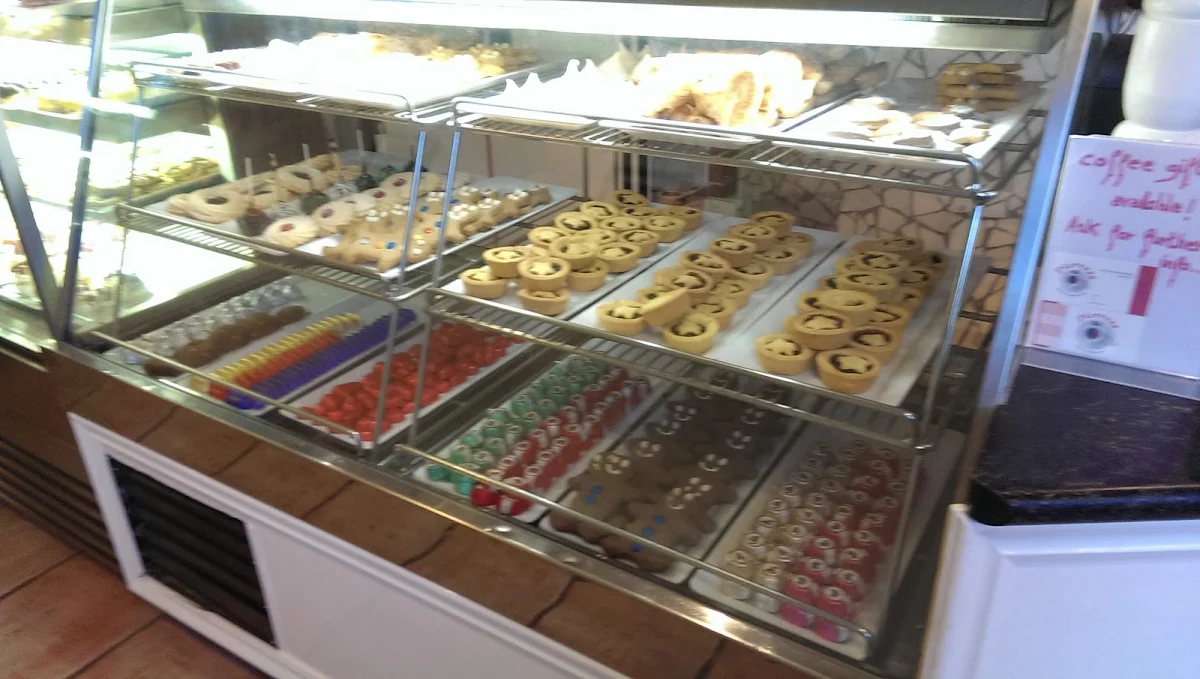 Vibe, Pierross Italian Coffee, Cake & Pizza
