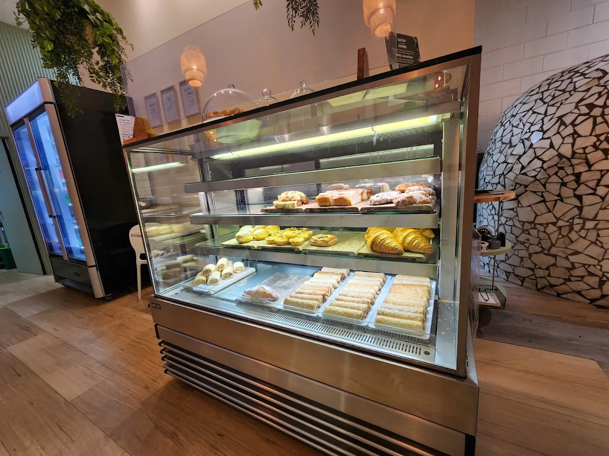 Vibe, Pierross Italian Coffee, Cake & Pizza