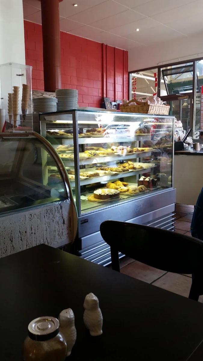 Vibe, Pierross Italian Coffee, Cake & Pizza
