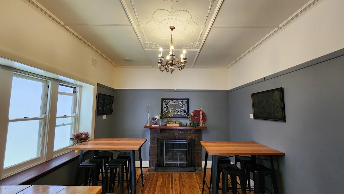 Vibe, Bush Track Cellar Door