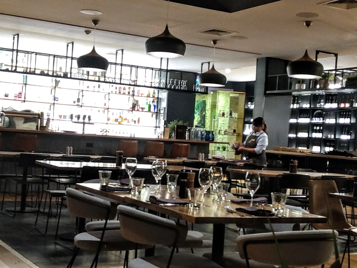 Vibe, Bluestone Bar & Kitchen