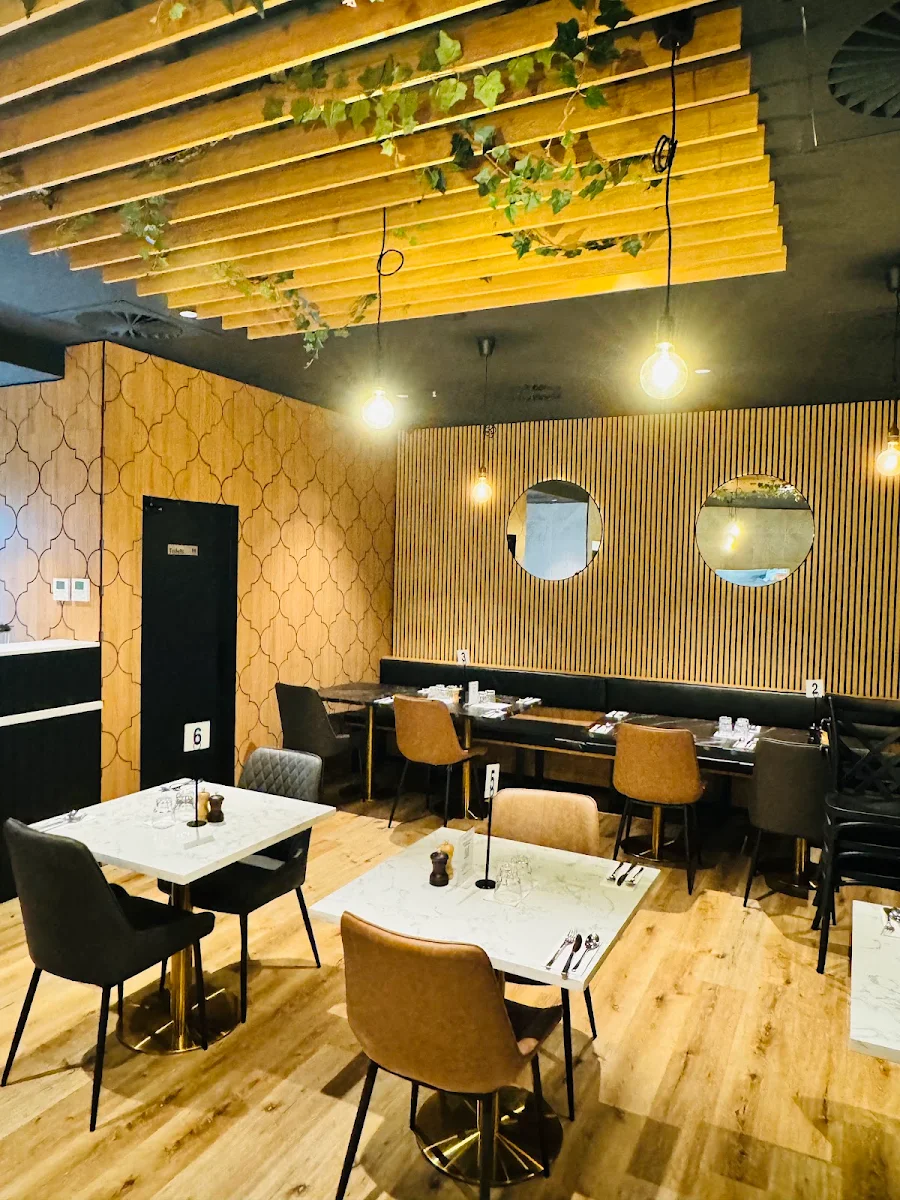 Vibe, Spice Nation Clyde North