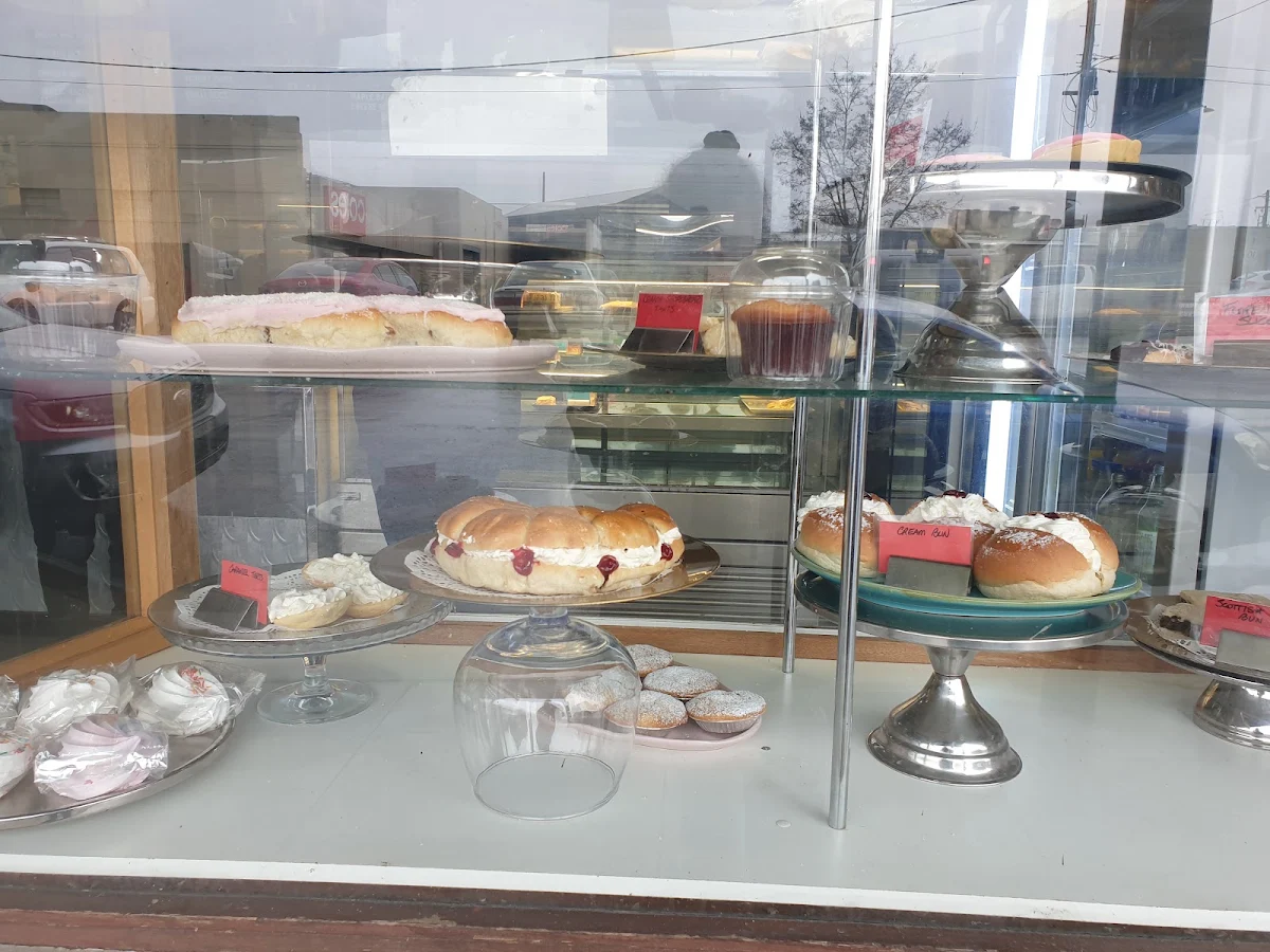 Vibe, Smeatons Bakery
