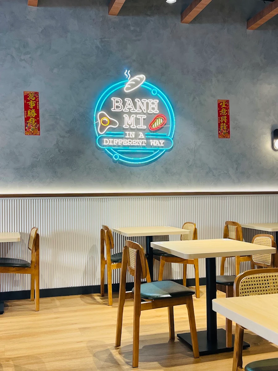Vibe, Chảo's Bistro - Chinatown