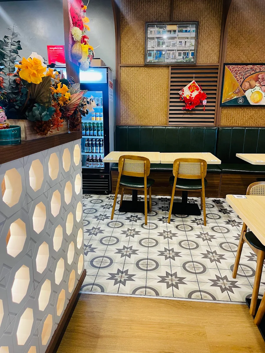 Vibe, Chảo's Bistro - Chinatown