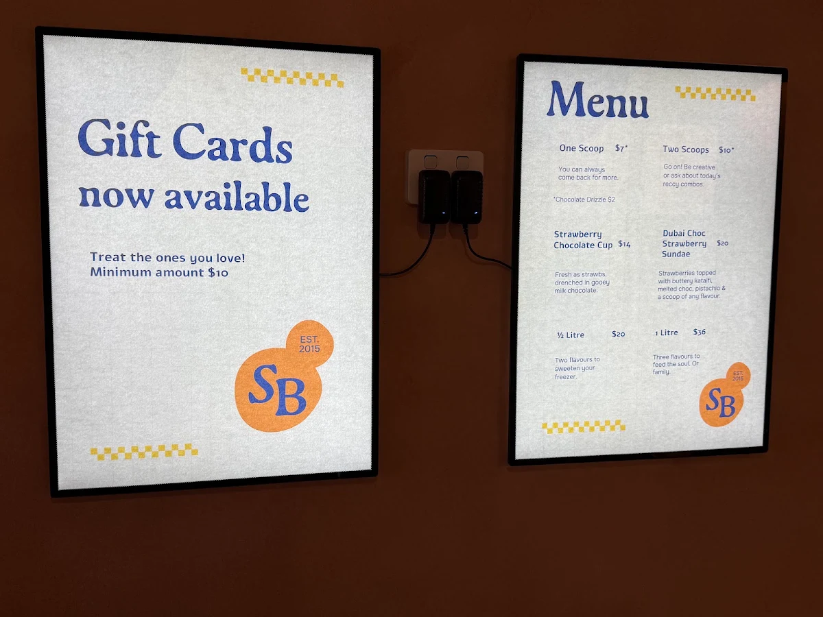 Menu, Spoonys Gelato Shop