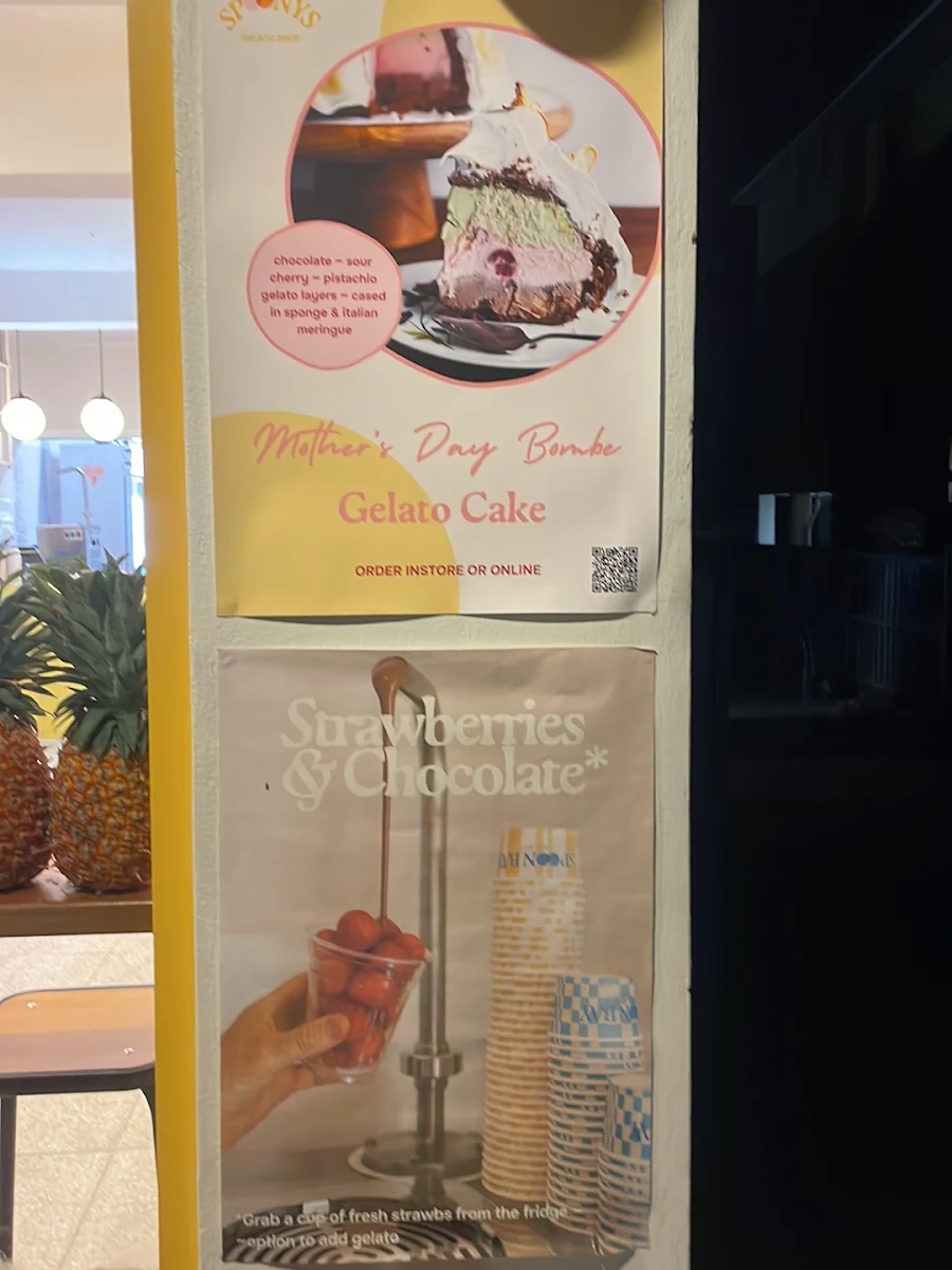Menu, Spoonys Gelato Shop