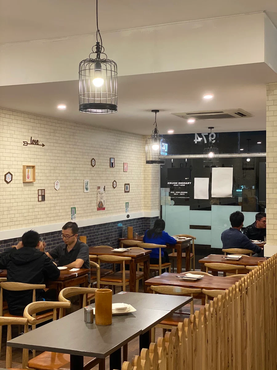 Vibe, Lu's BBQ Boxhill