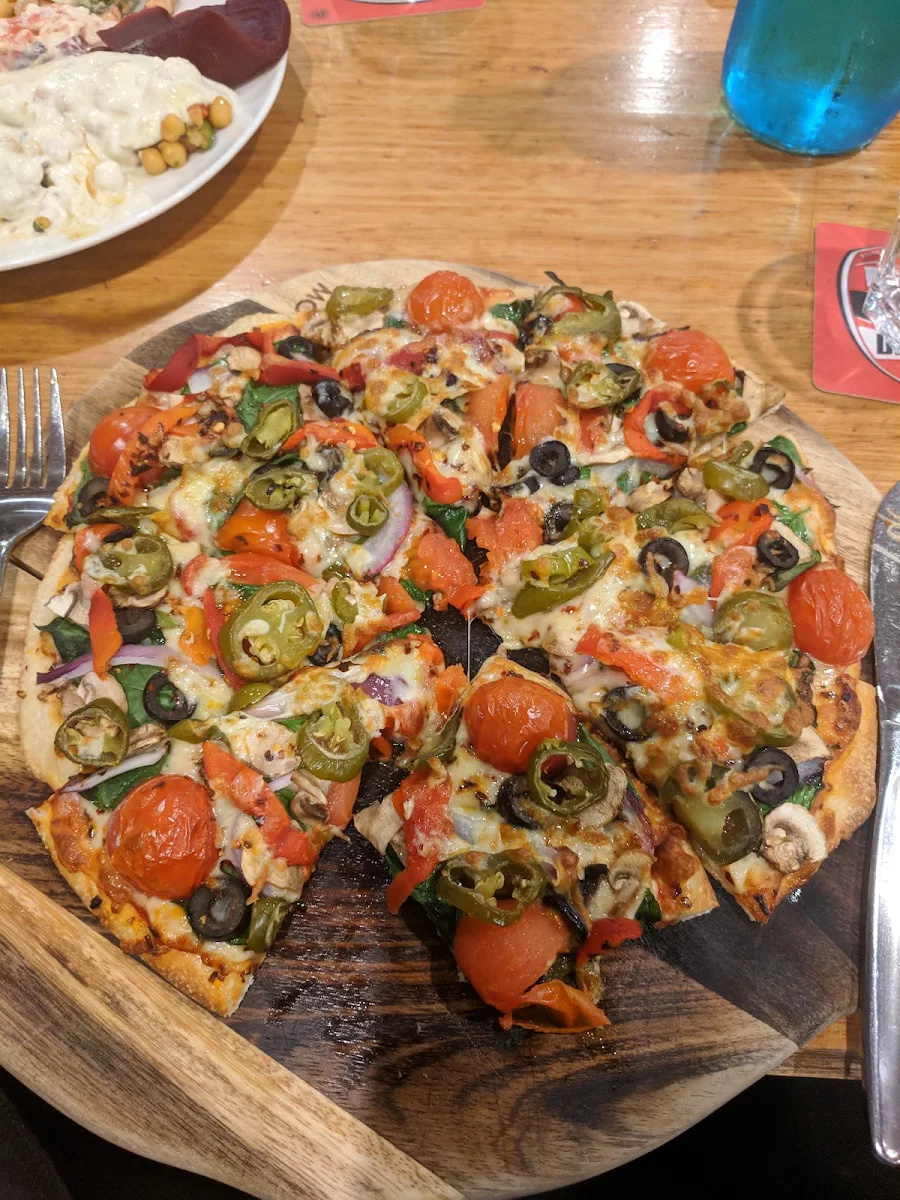Food & drink, Midway Tavern