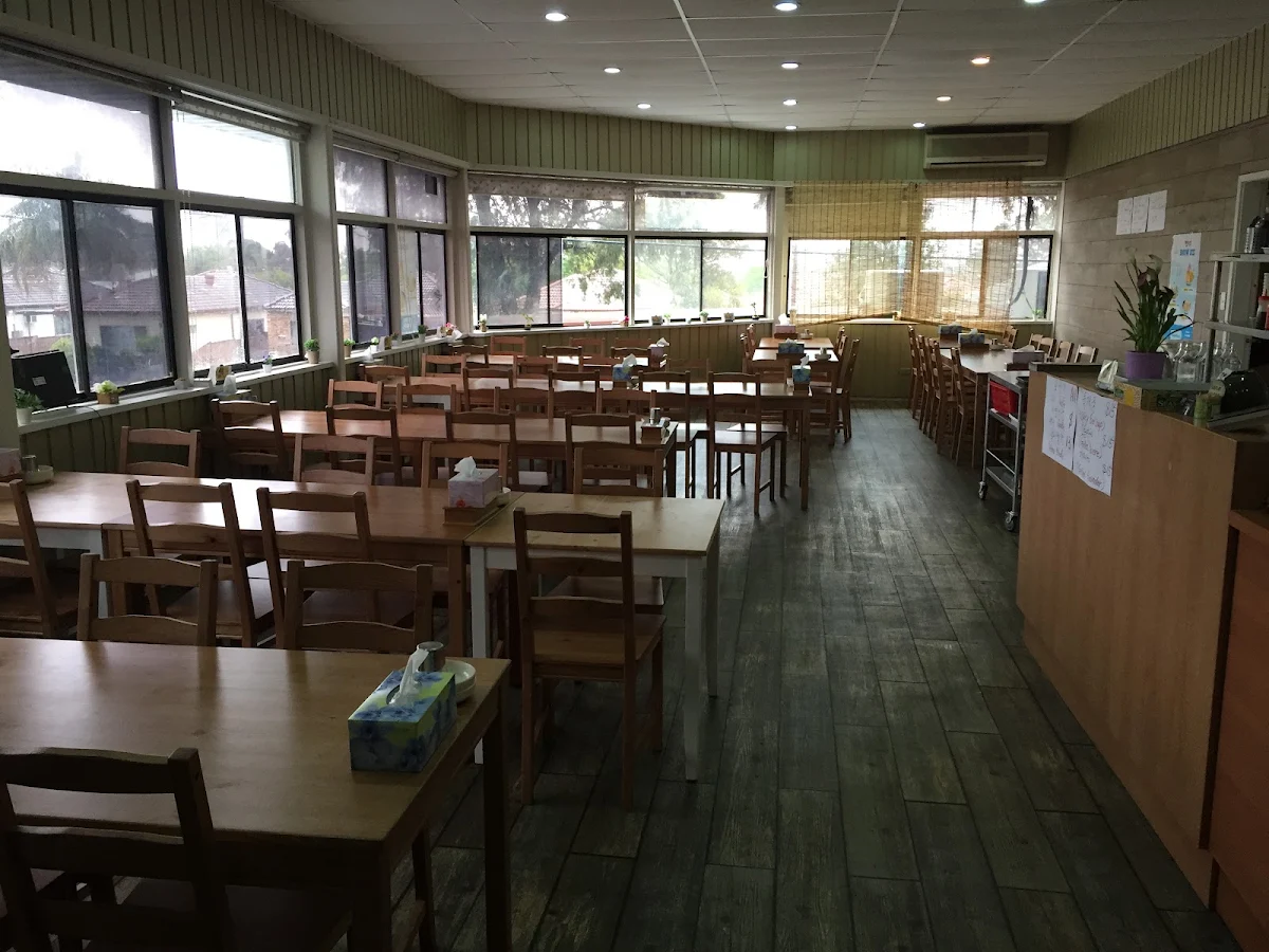 Vibe, Mami Restaurant