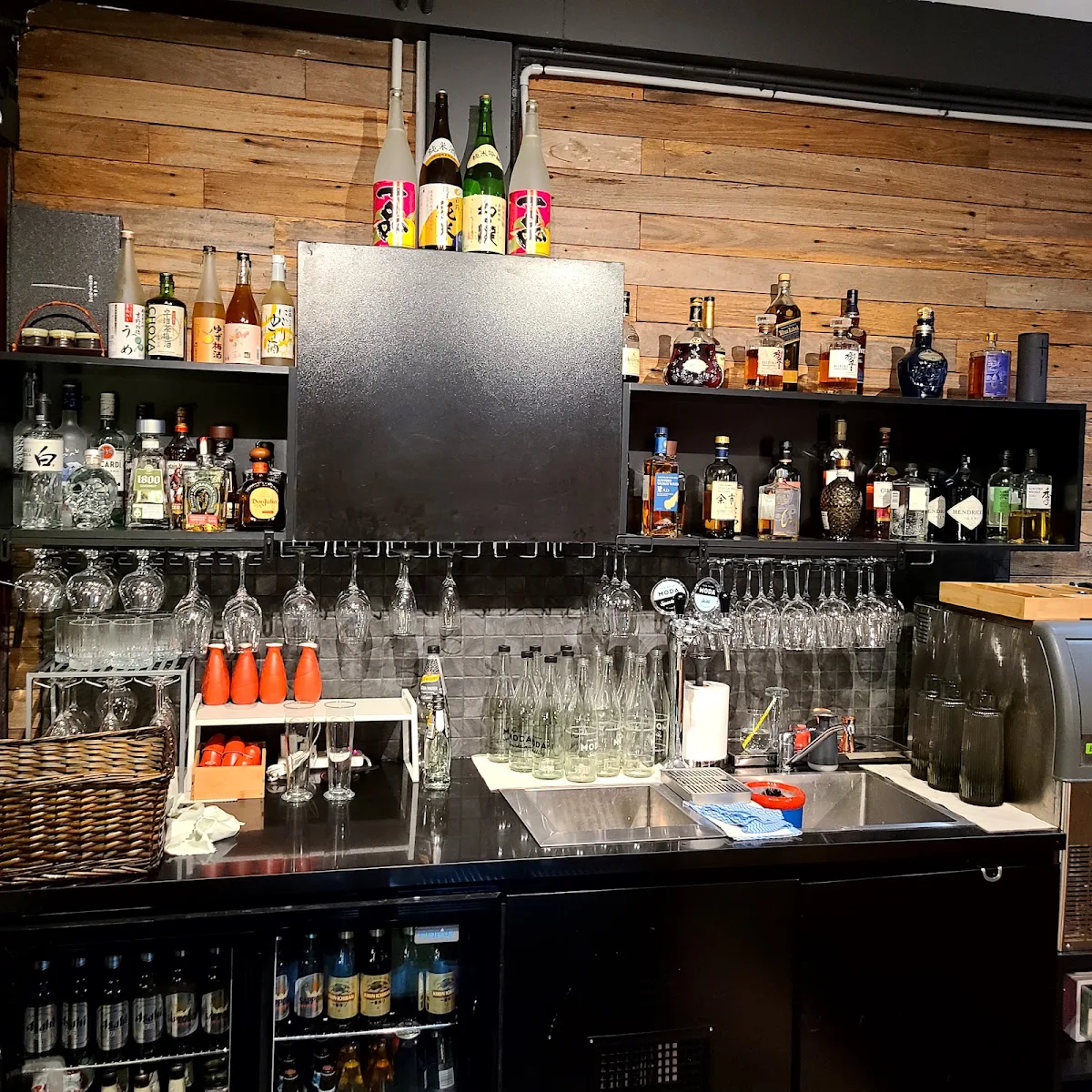 Vibe, Kaiza Newtown | Japanese Restaurant
