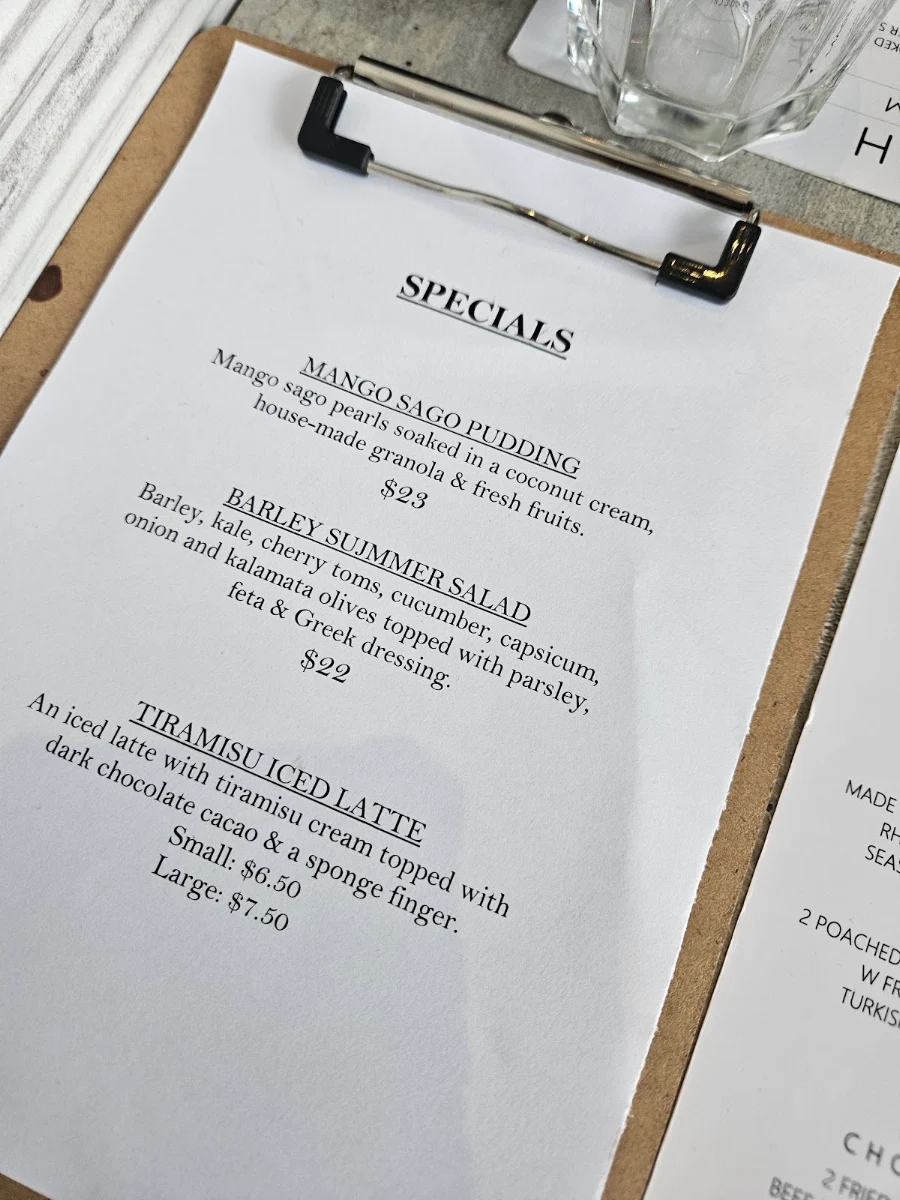 Menu, Strange Servant